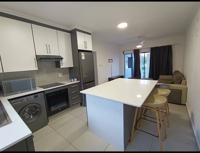 2 BEDROOM APARTMENT TO LET IN BALLITO CENTRAL